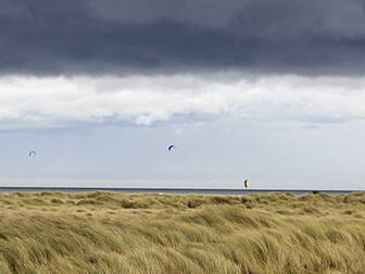 Wind warning for west coast